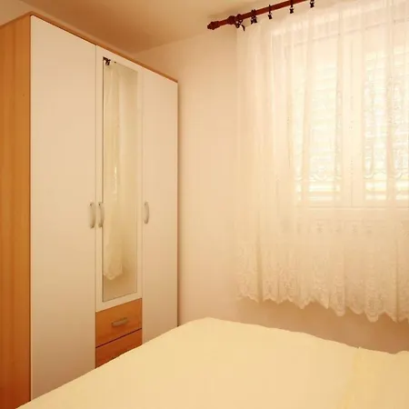 Für 4 Personen 1 Kind Ca 40 M In Baška, Kvarner Bucht Krk Apartment *