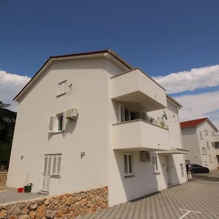 Apartment Für 4 Personen 1 Kind Ca 40 M In Baška, Kvarner Bucht Krk *