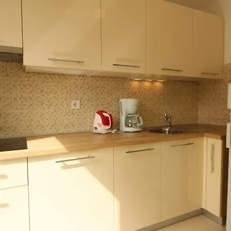 Apartment Für 4 Personen 1 Kind Ca 40 M In Baška, Kvarner Bucht Krk *